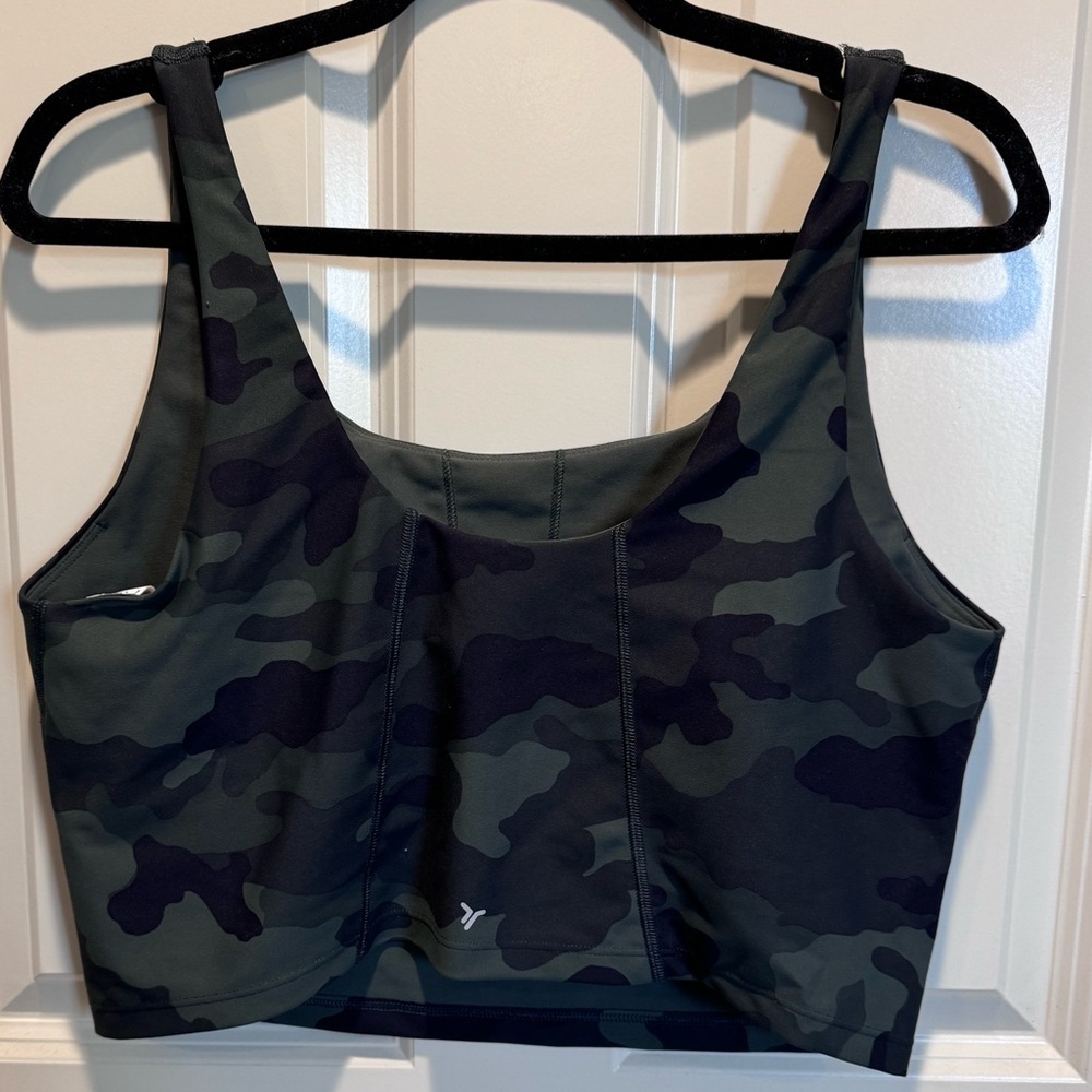 Old Navy Camo Print Women's Sports Bra and Legging set - Picture 2 of 4